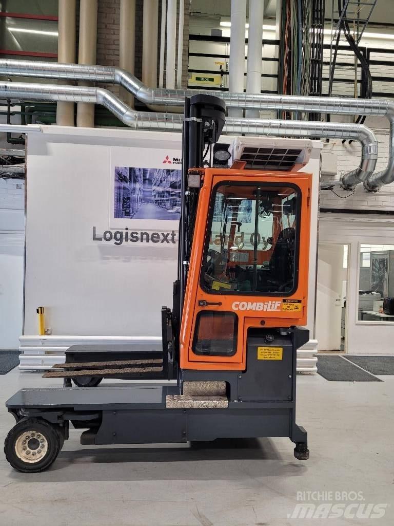 Combilift C 4000 Viljuškari sa 4-stranskim dohvatom
