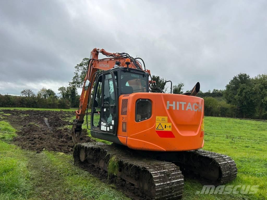 Hitachi ZX135-5 Bageri guseničari