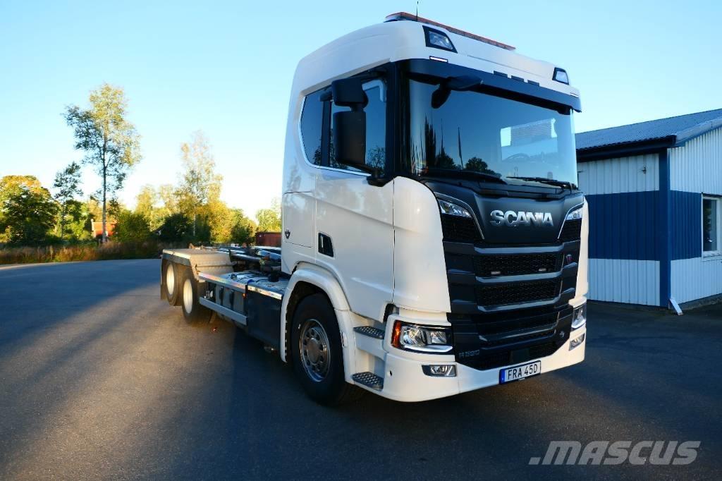 Scania R590B6x2nb Rol kiper kamioni sa kukom za podizanje tereta