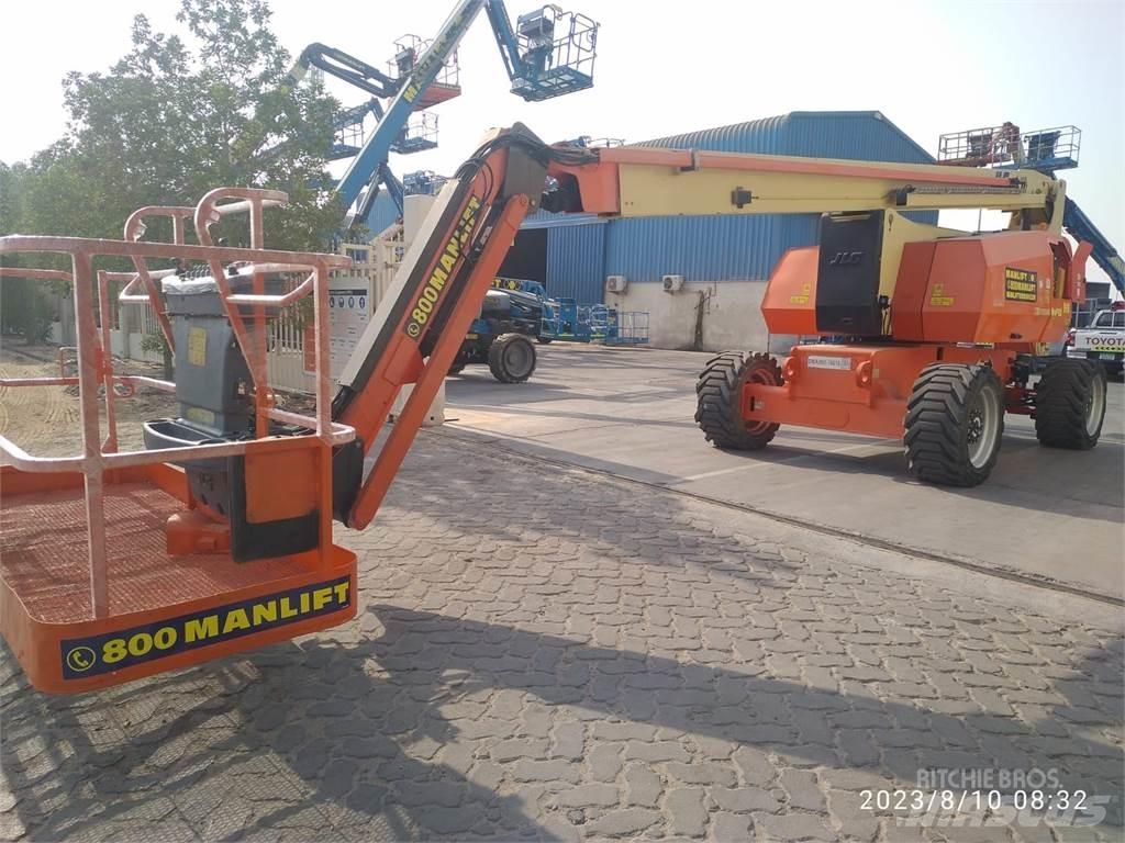 JLG 800AJ Zglobne podizne platforme