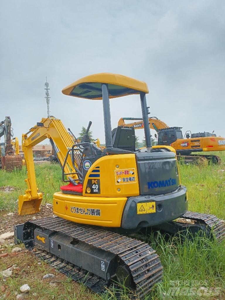Komatsu PC 40 Bageri guseničari