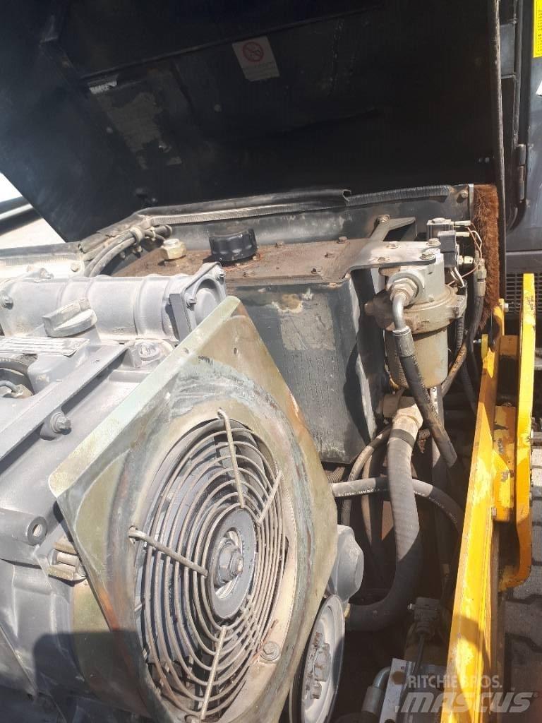 Bomag BW 100 AD-3 Valjci sa duplim bubnjem