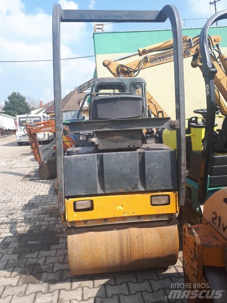 Bomag BW 100 AD-3 Valjci sa duplim bubnjem