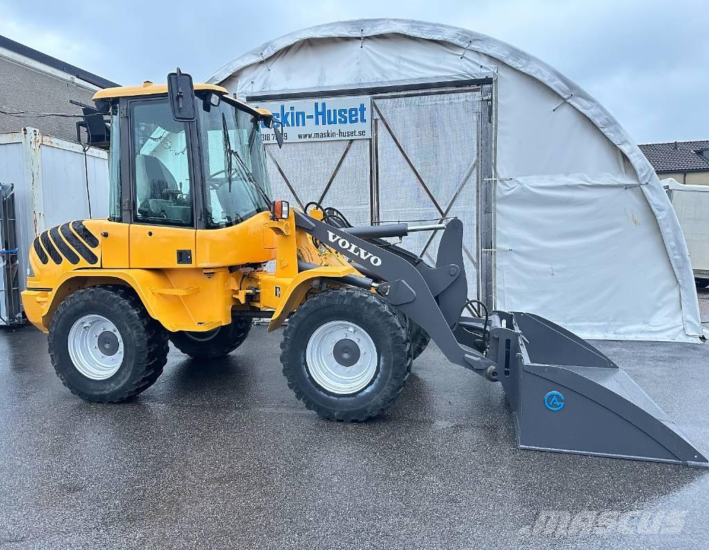 Volvo L30B Utovarivači na točkove