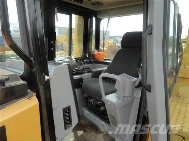 CAT D 8 R Buldožeri guseničari