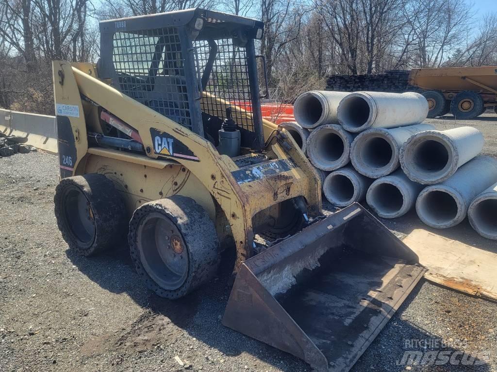 CAT 246 Skid steer mini utovarivači