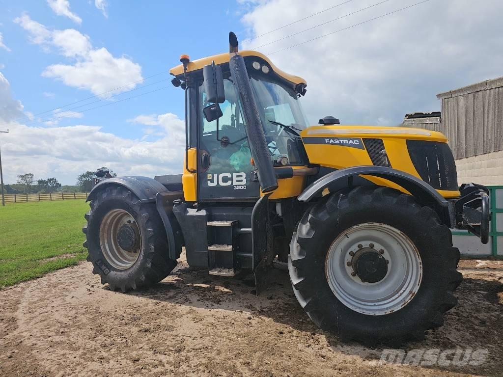 JCB Fastrac 3200 Traktori
