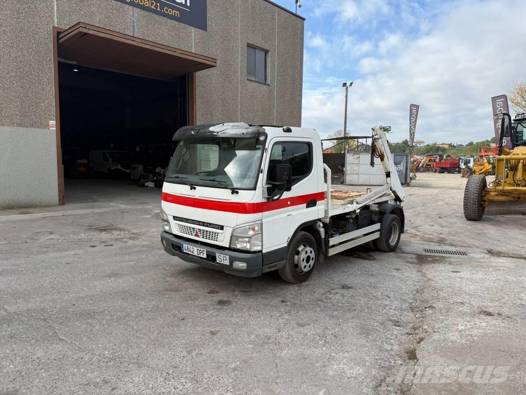 Mitsubishi FUSO Kontejnerski kamioni