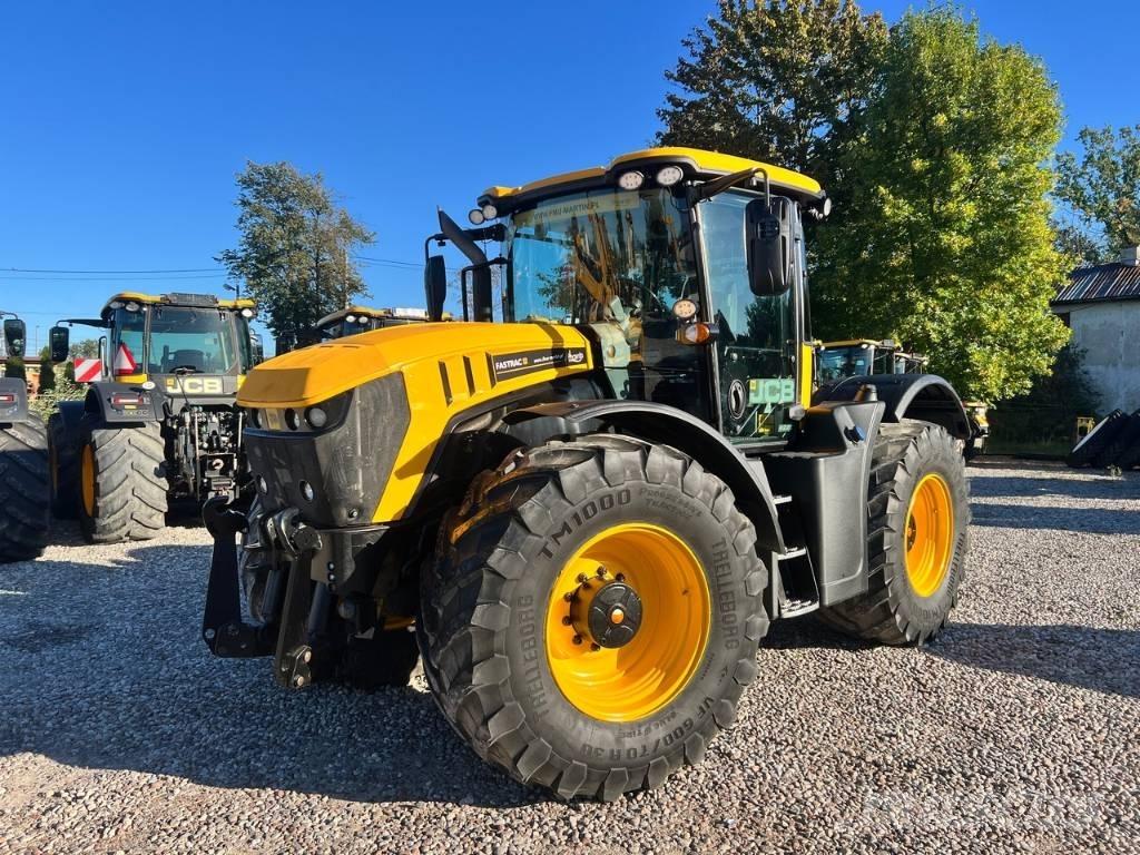 JCB Fastrac 4220 Traktori