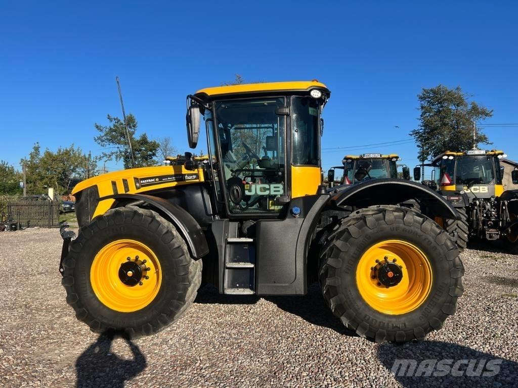 JCB Fastrac 4220 Traktori
