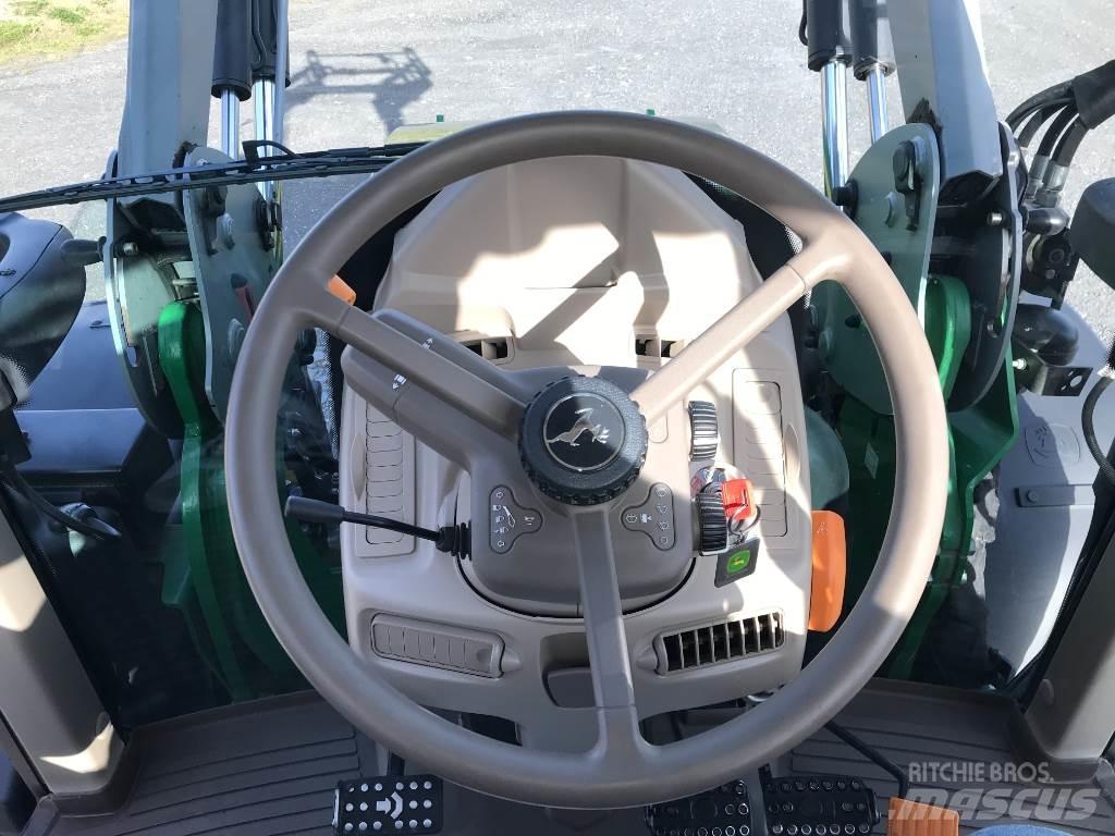 John Deere 6100 M Traktori