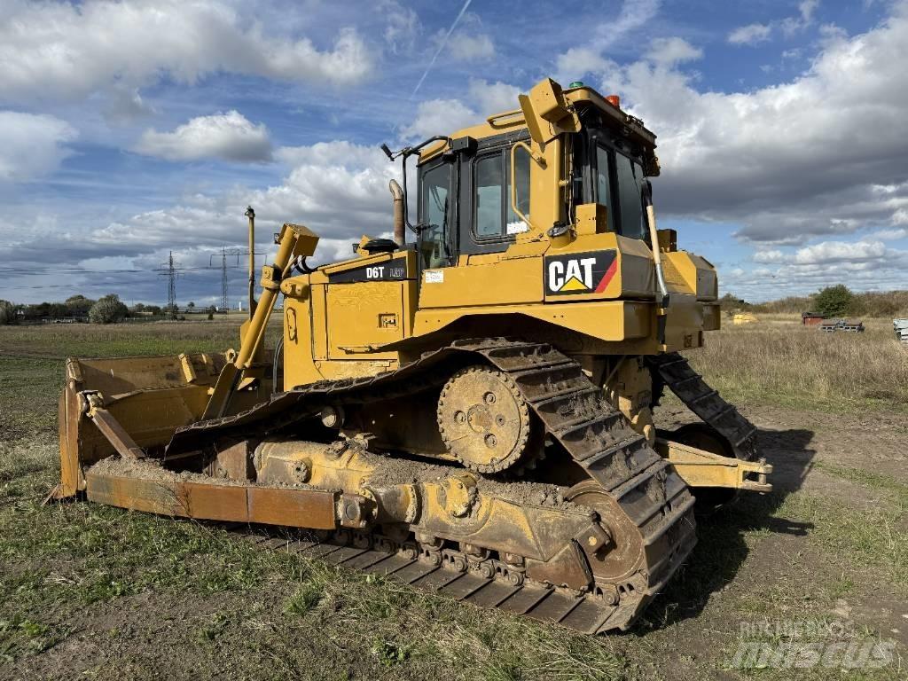 CAT D 6 T LGP Buldožeri guseničari