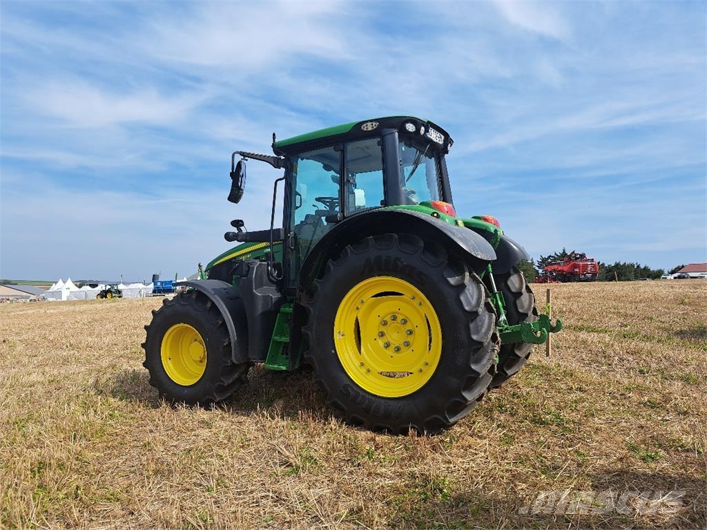 John Deere 6110M Traktori