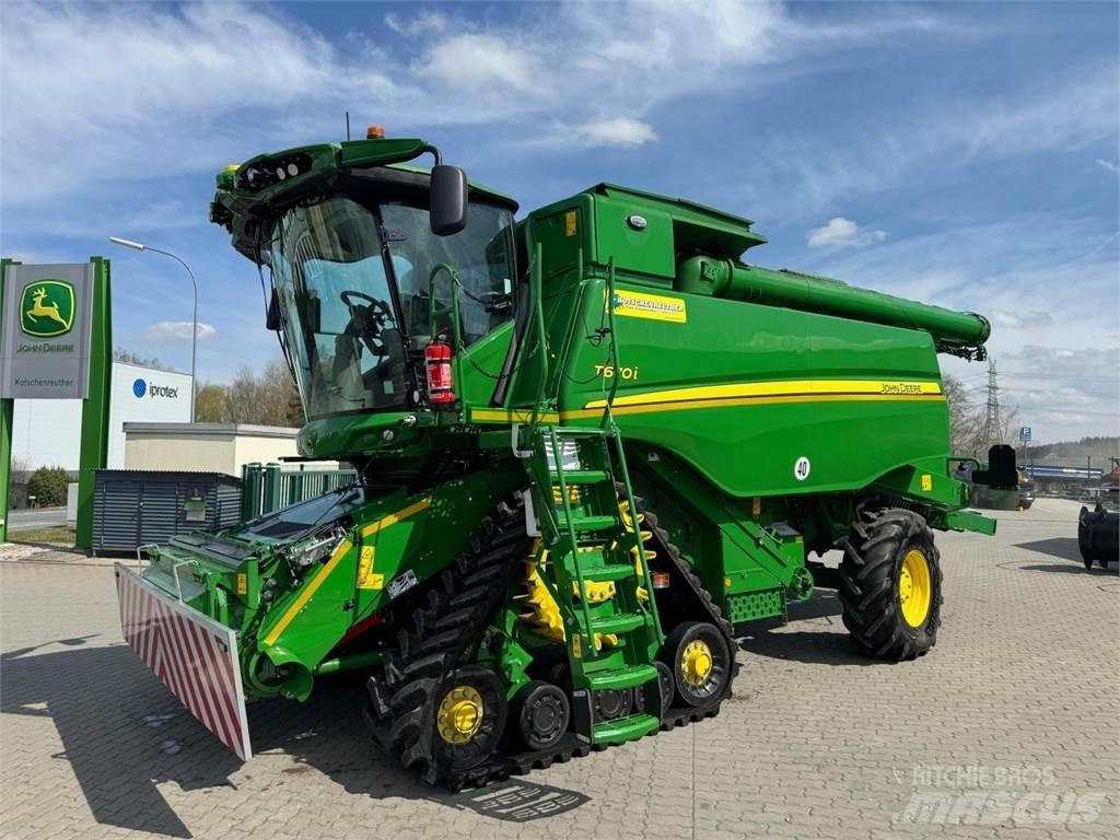 John Deere T670 Kombajni