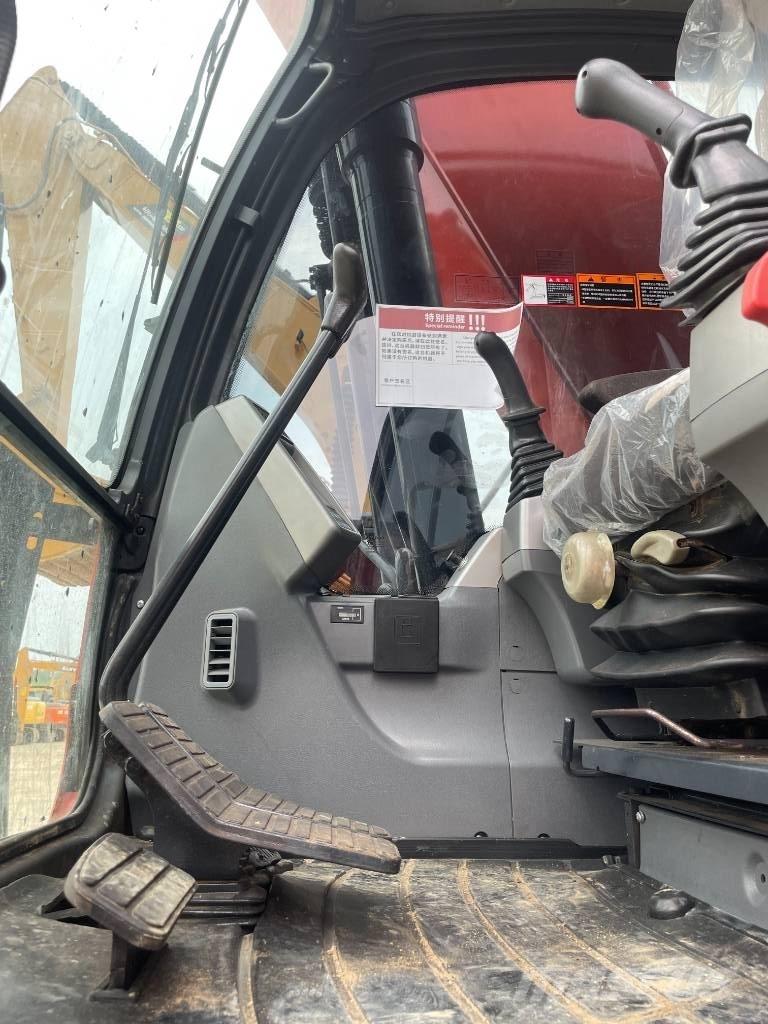 Doosan DX225LCA Bageri guseničari