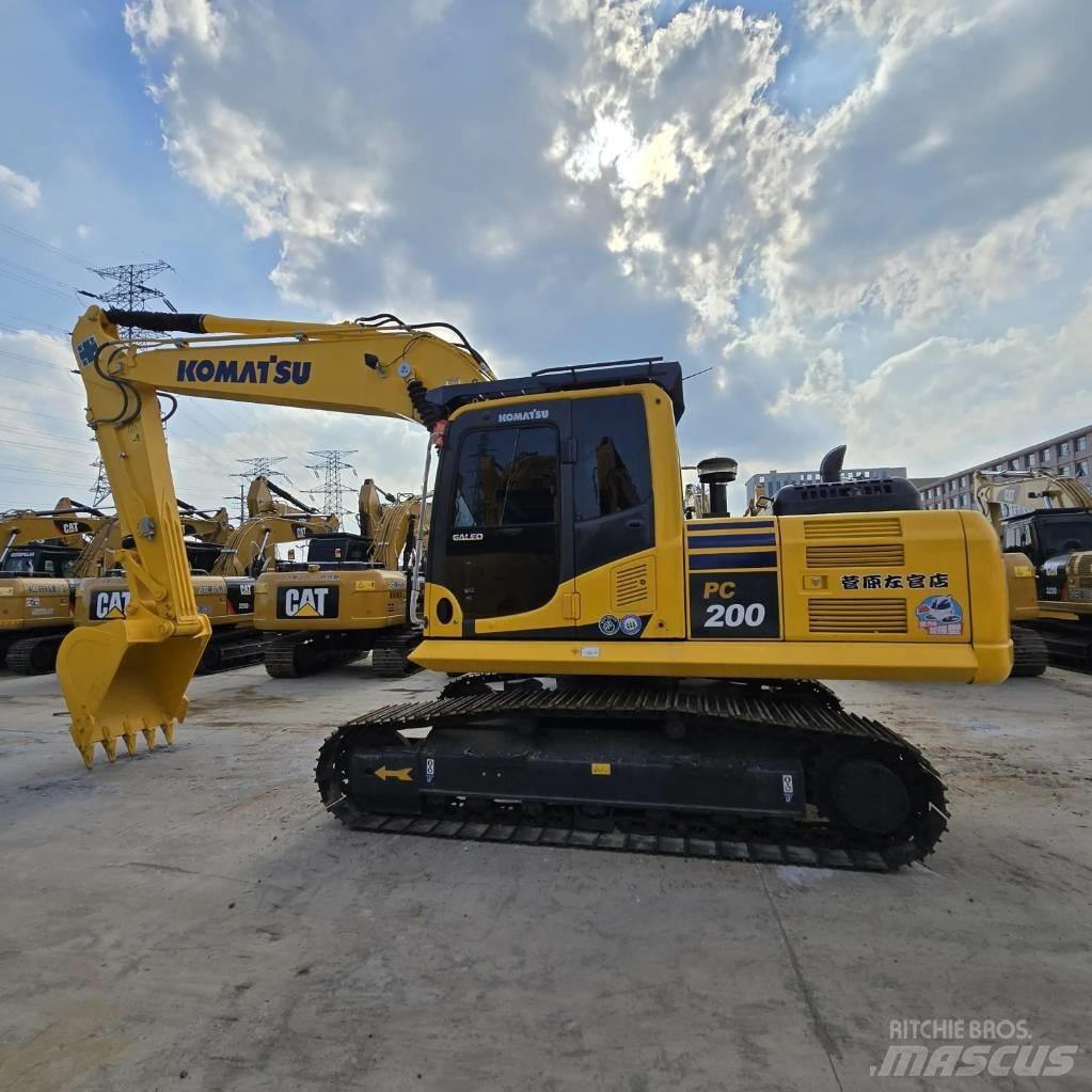 Komatsu PC 200-8 Bageri guseničari