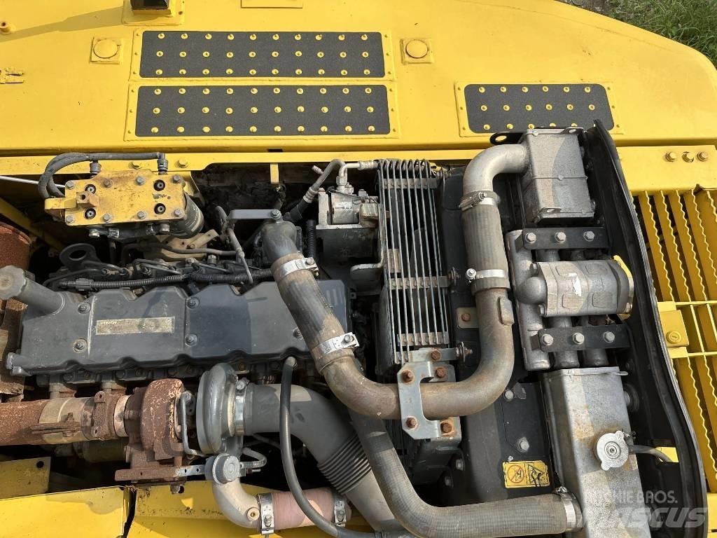 Komatsu PC240-8 Bageri guseničari