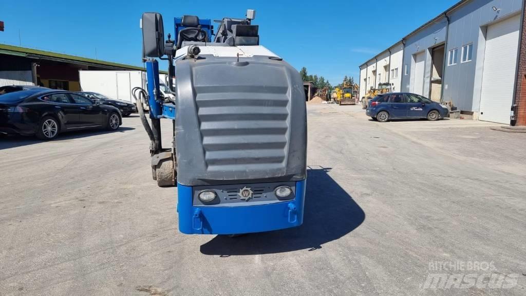 Wirtgen W 50 DC Freze za asfalt