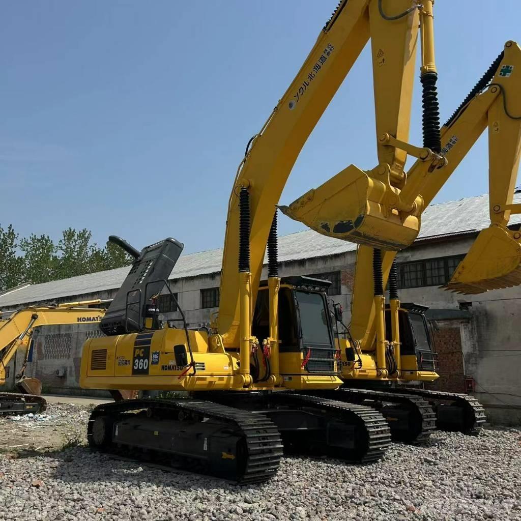 Komatsu 360 Bageri guseničari