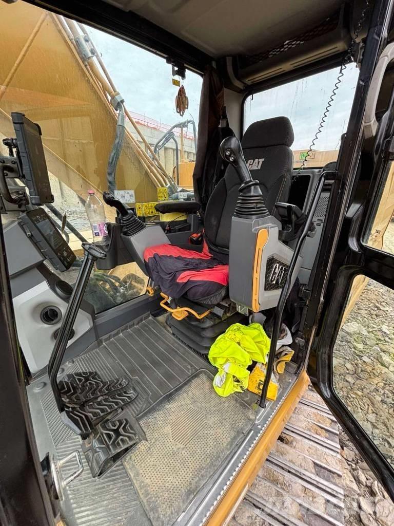 CAT 320 Bageri guseničari