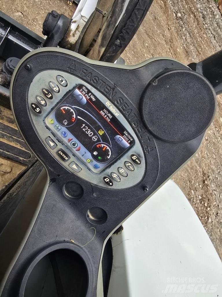 Bobcat E 50 Mini bageri < 7t