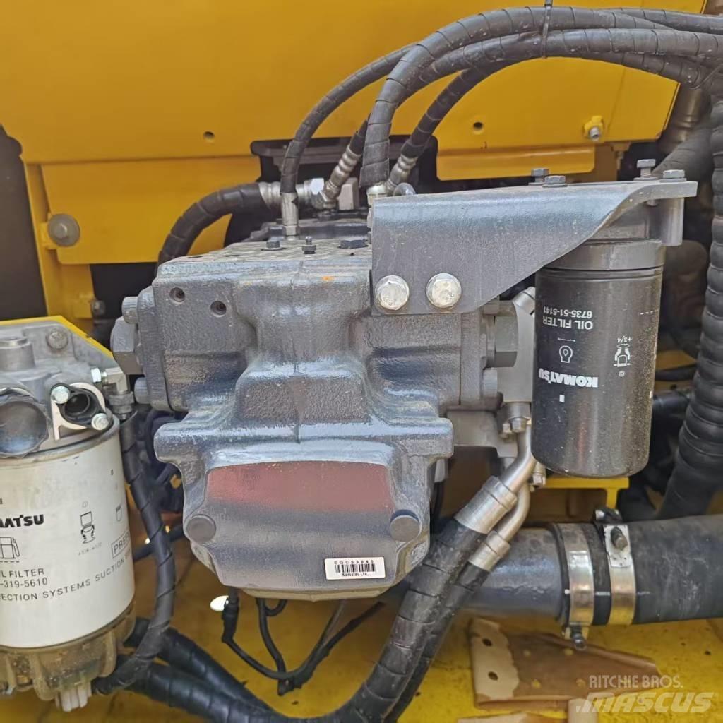 Komatsu PC 200-8 Bageri guseničari