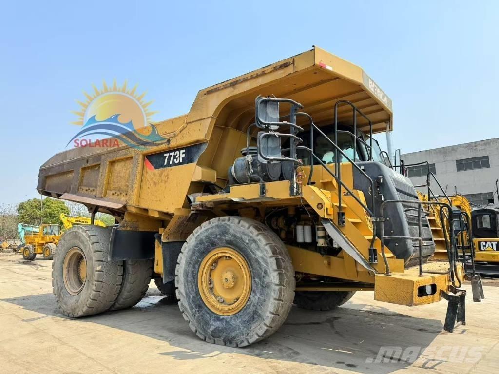 CAT 773 F Zglobni damperi