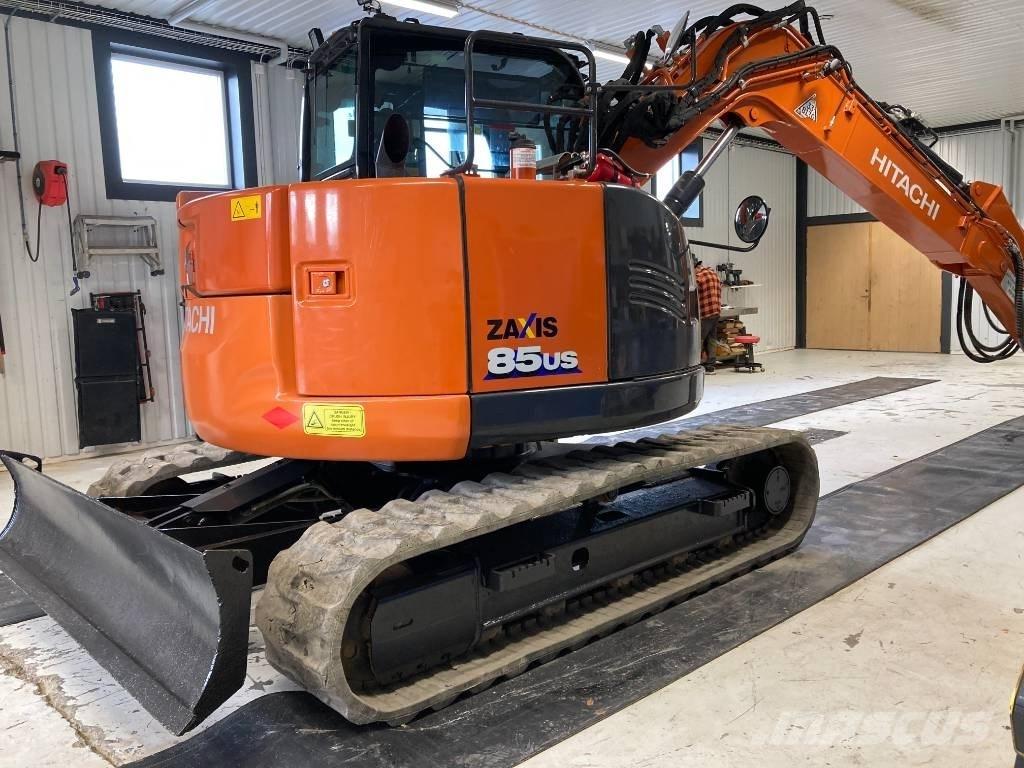 Hitachi ZX 85 US-6 Midi bageri 7t – 12t