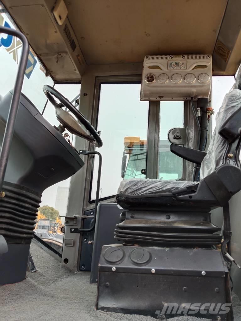 XCMG XS 203 J Valjci sa jednim bubnjem