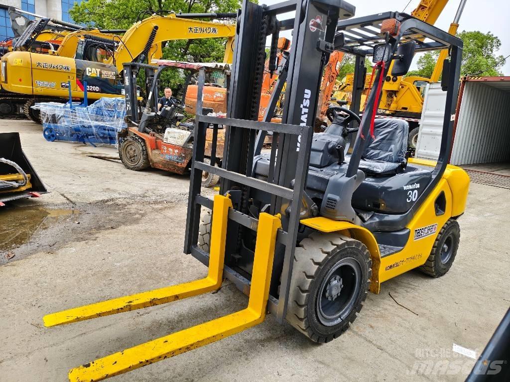 Komatsu FD 30 T-16 Dizelski viljuškari