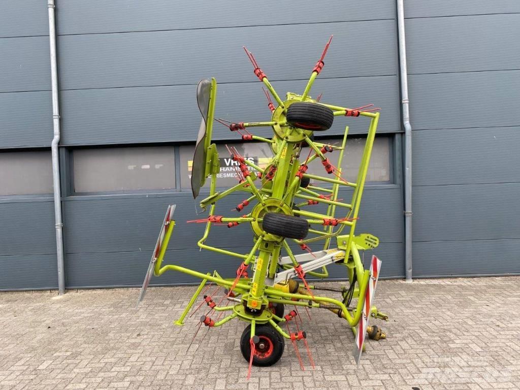 CLAAS Volto 870 Okretači i sakupljači sena