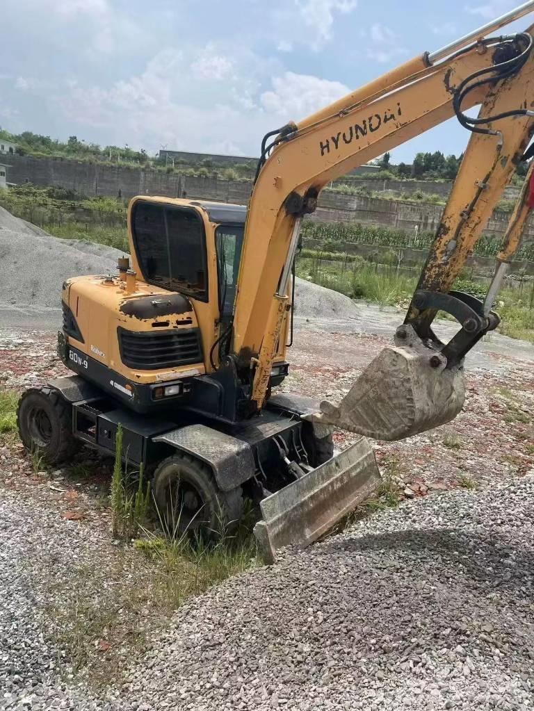 Hyundai 60W-9 Bageri točkaši