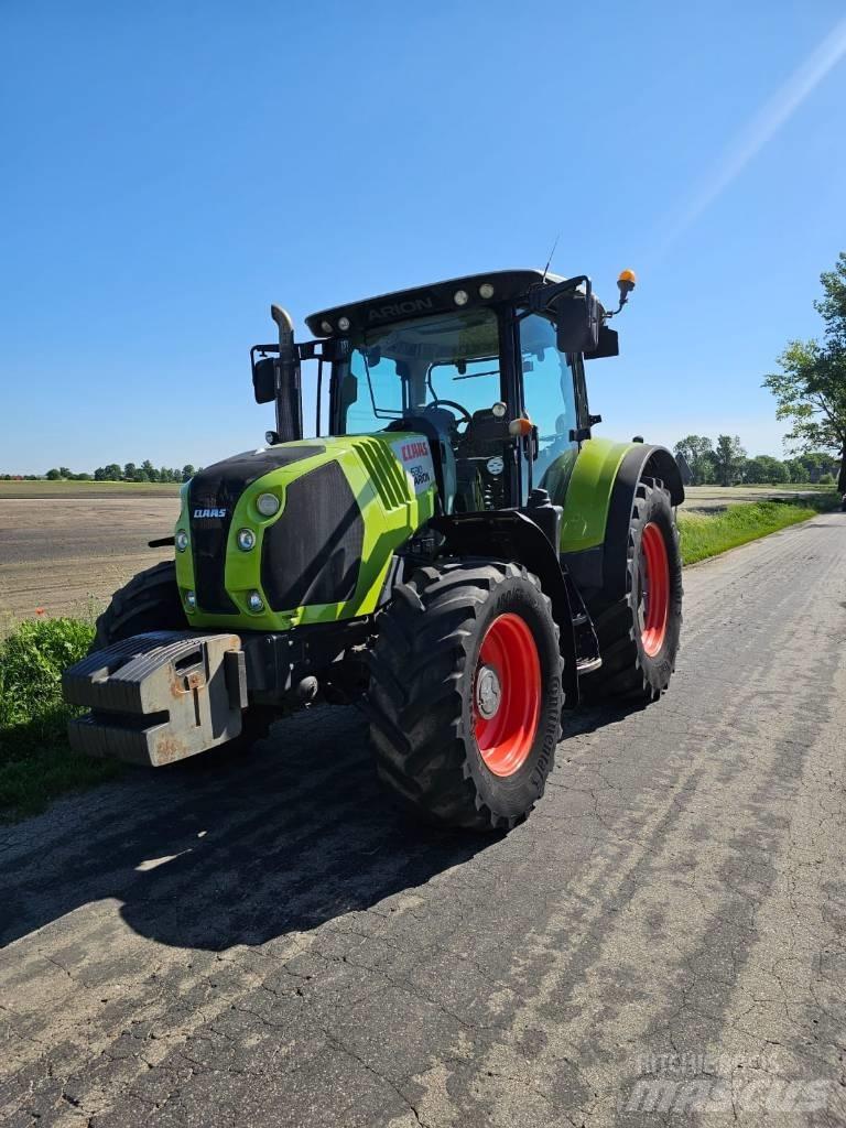 CLAAS Arion 530 Traktori