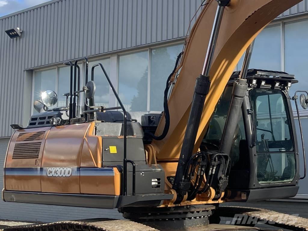 CASE CX 300 D       2017 Bageri guseničari