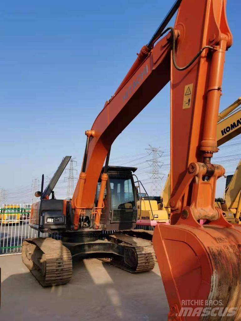 Hitachi ZX 210 Bageri guseničari