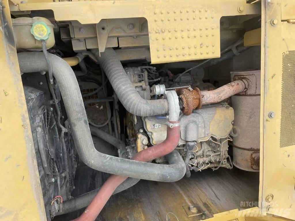 CAT 320GC Bageri guseničari