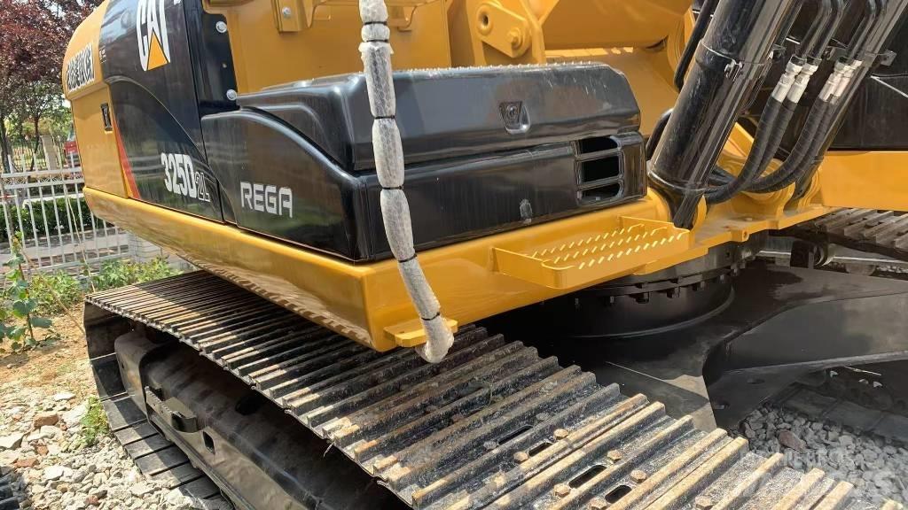 CAT 325 Bageri guseničari