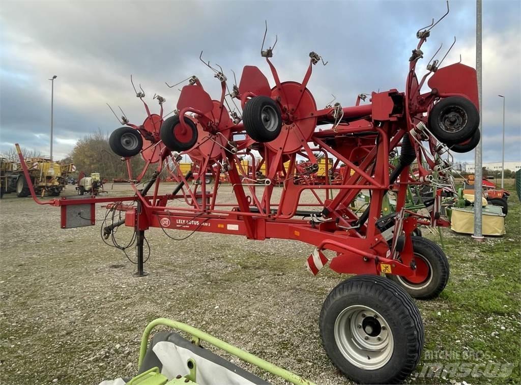 Lely Lotus 1020 S Okretači i sakupljači sena