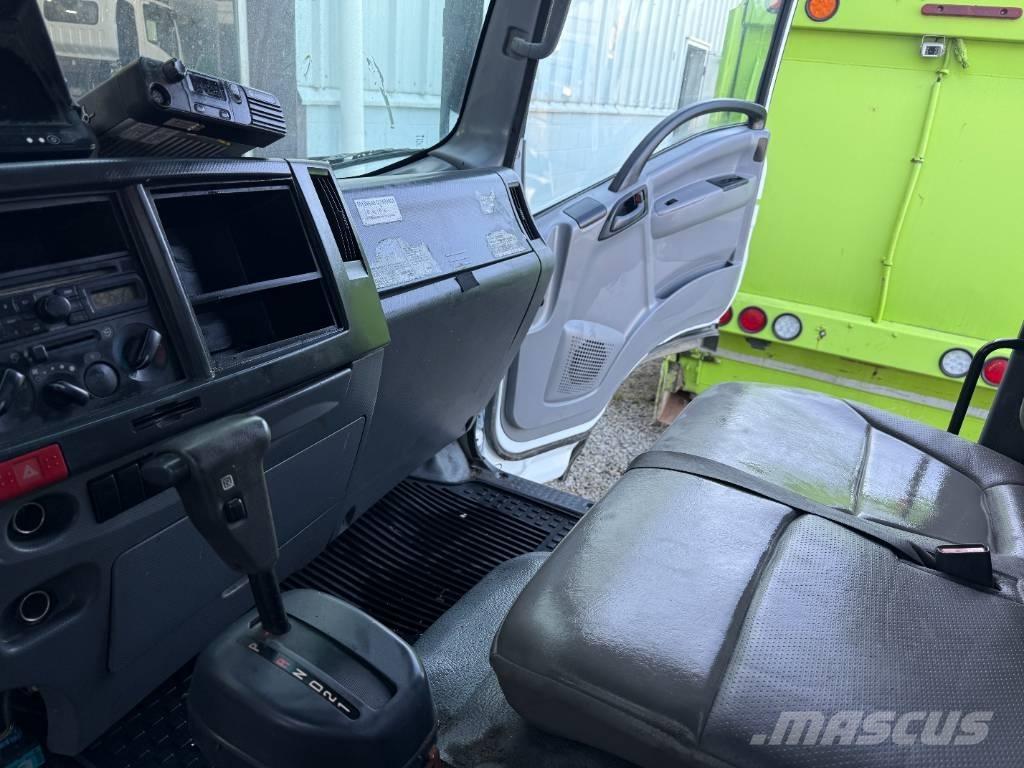 Isuzu NRR Kamioni za otpad