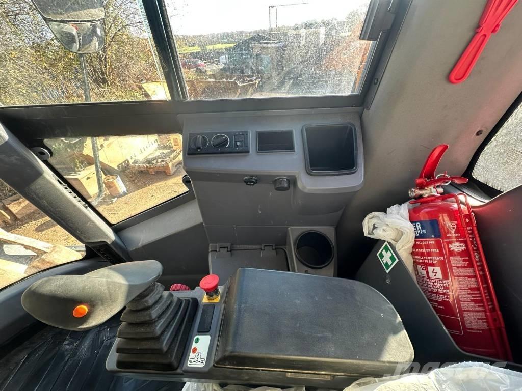 Hamm HC 130i Valjci sa jednim bubnjem