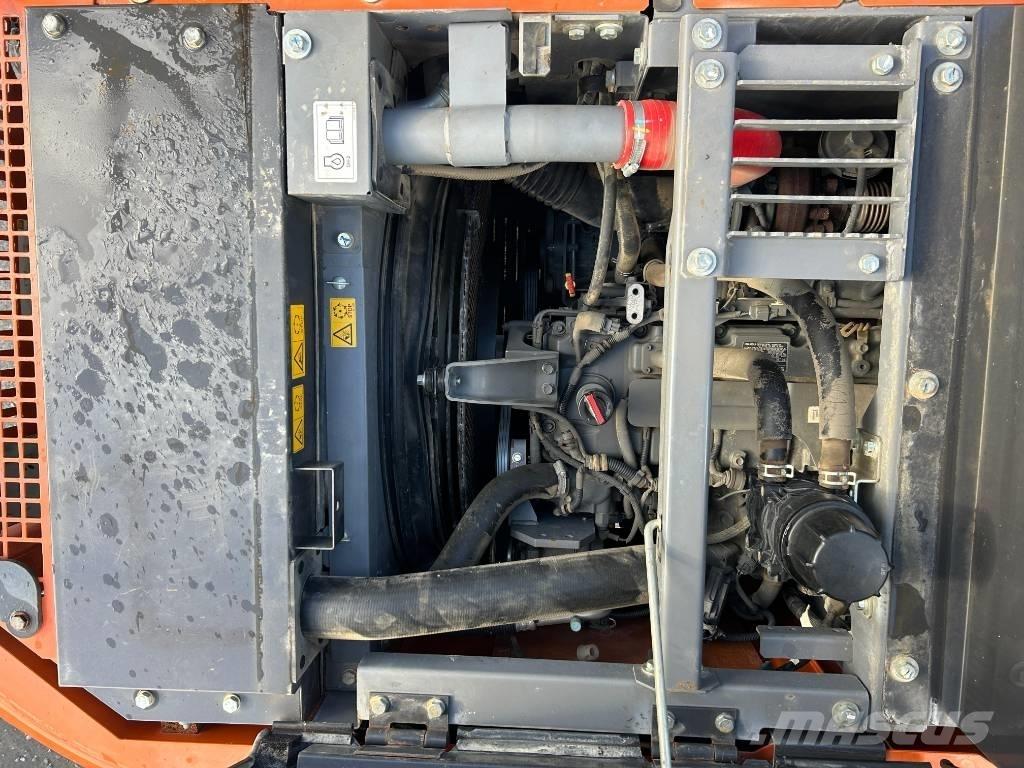 Hitachi ZX 130-6 Bageri guseničari