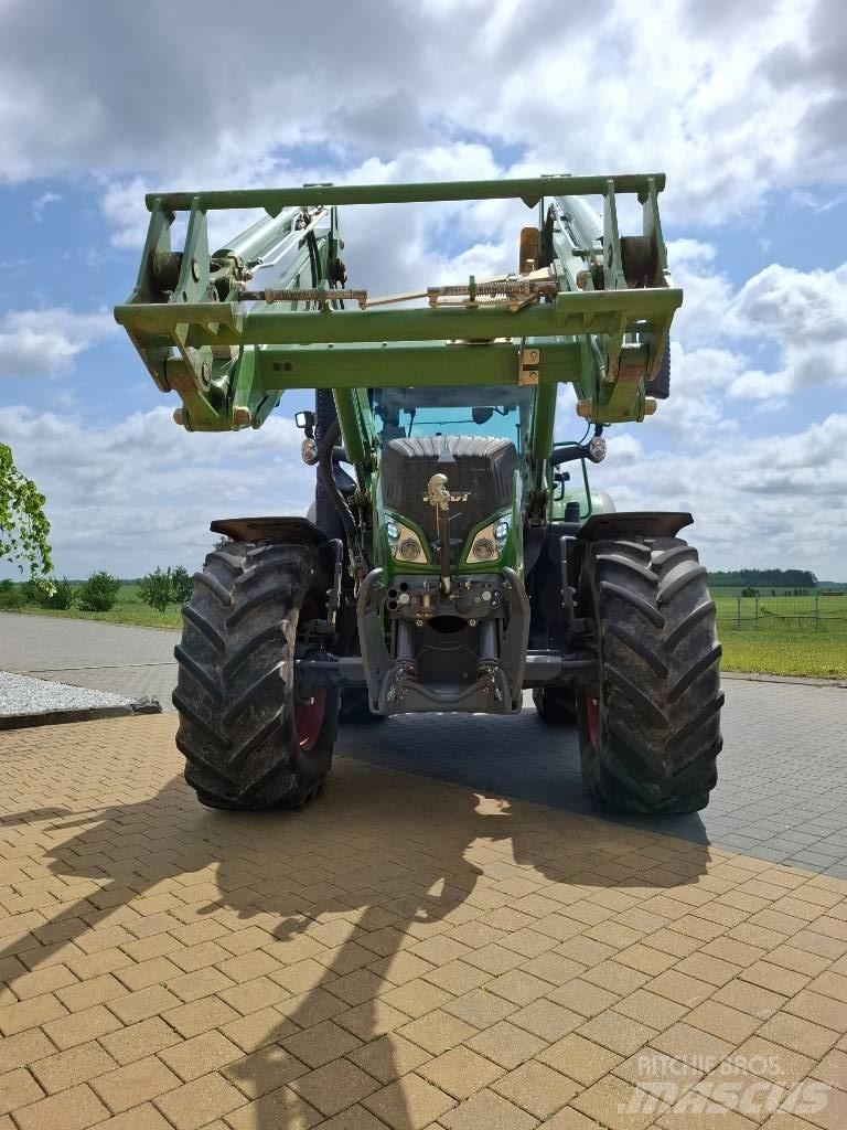 Fendt 724 Profi Plus Traktori