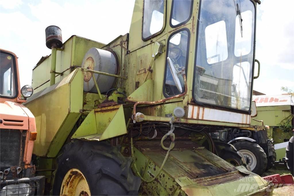 CLAAS Dominator 80 Kombajni