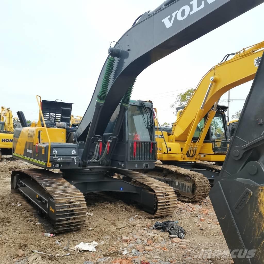 Volvo EC 240 Bageri guseničari