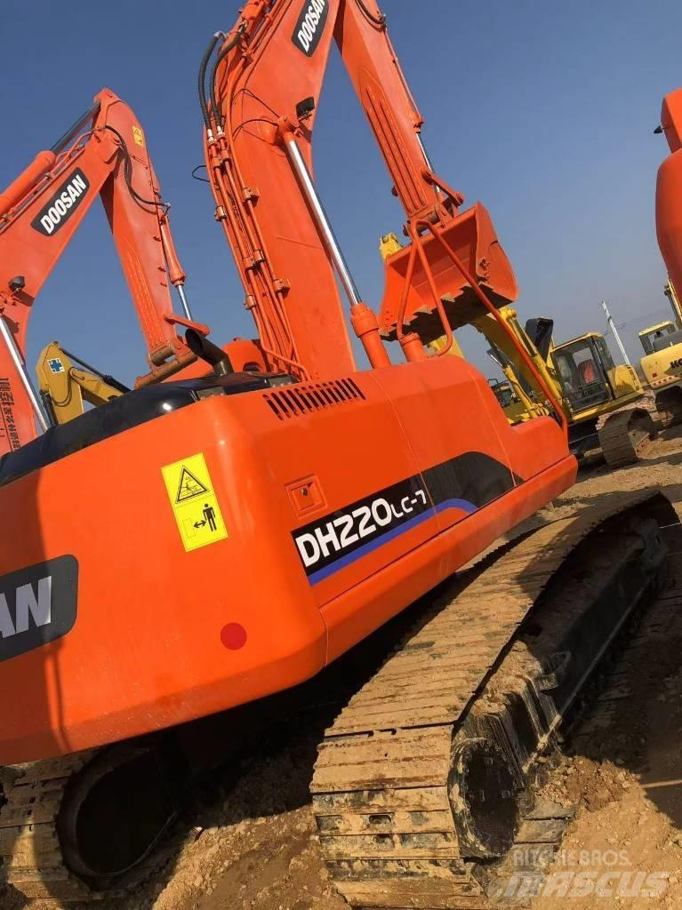 Doosan 220-7 Bageri guseničari