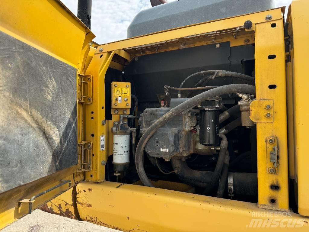 Komatsu PC 290 LC-8 Bageri guseničari