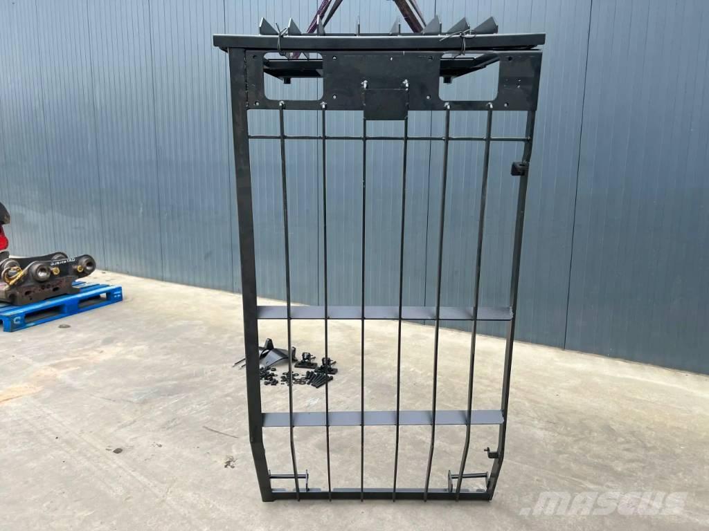 CAT 329D Guard Kabine i unutrašnjost