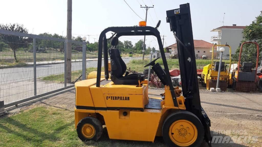 CAT V 50 Dizelski viljuškari
