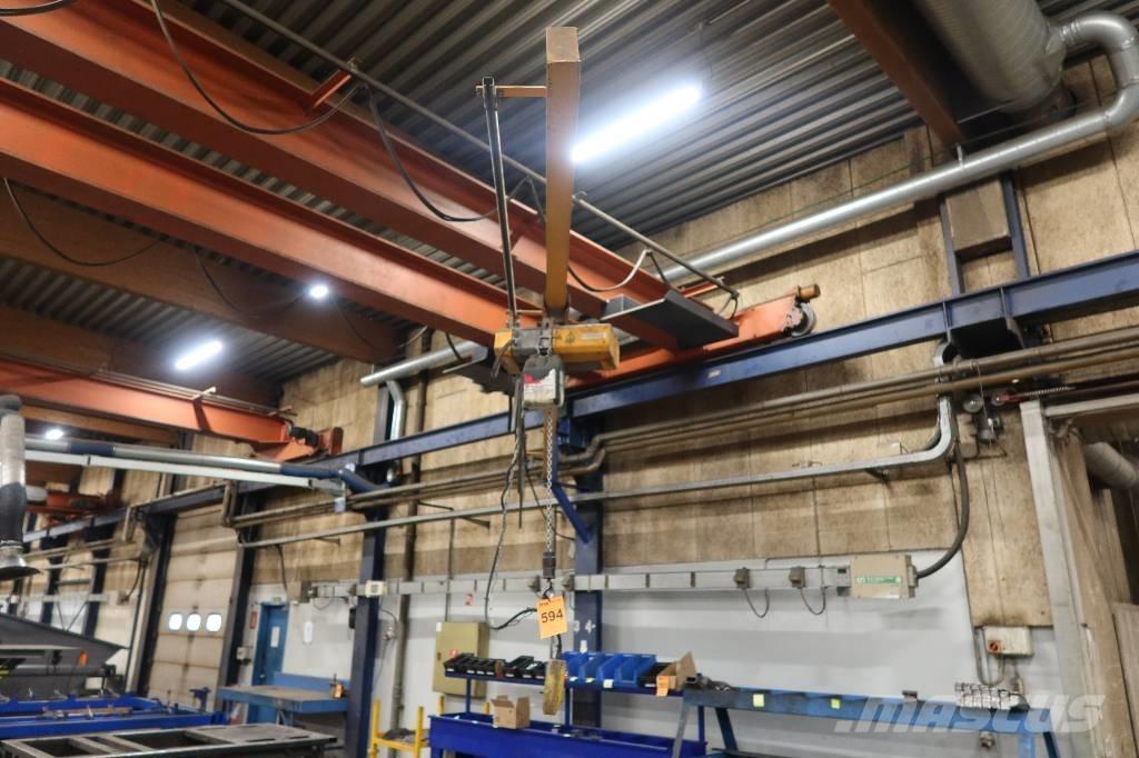 VÆGSVINGKRAN 250 KG Utovorne dizalice, vitla i liftovi za materijal