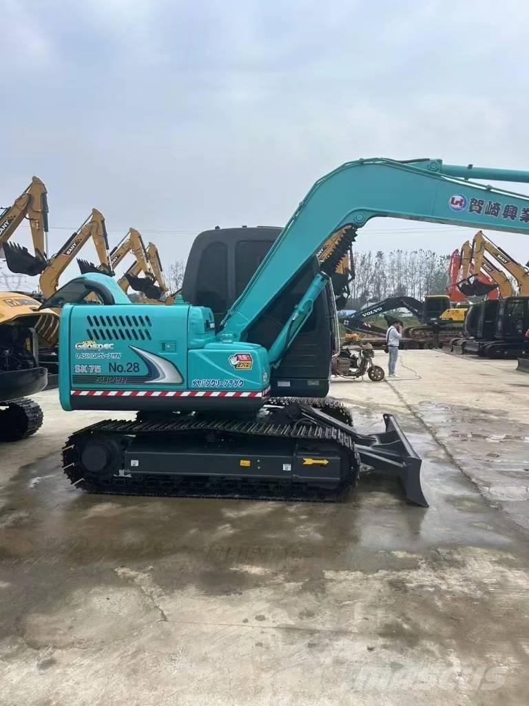 Kobelco SK 75 Bageri guseničari